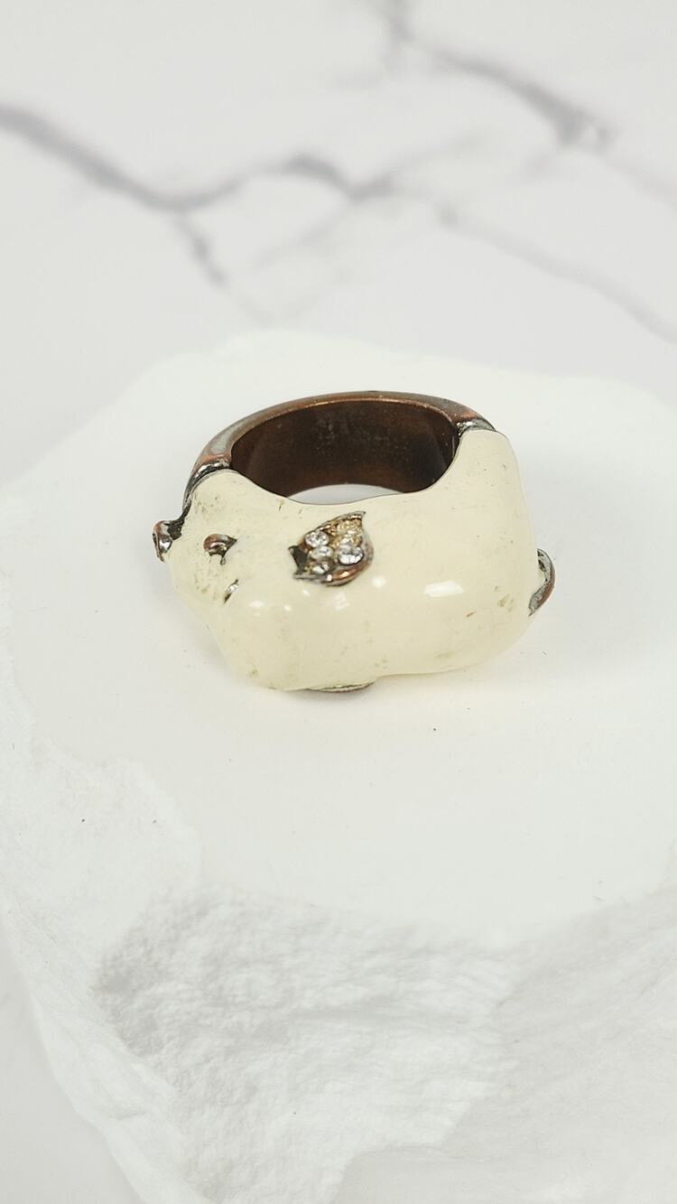 Chunky Vintage Style Cream Enamel Cocktail Ring Rhinestone Size 6 Flaw TLC